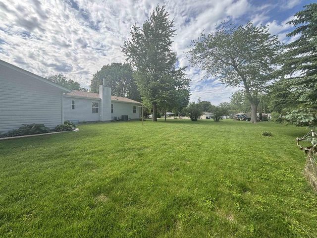 446 Arbor Drive, Juneau, WI 53039