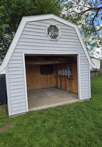 446 Arbor Drive, Juneau, WI 53039
