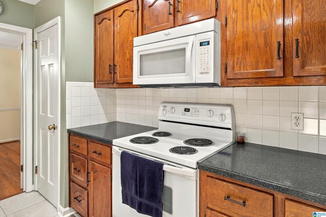 1748 NAPIER DRIVE, Hoover, AL 35226