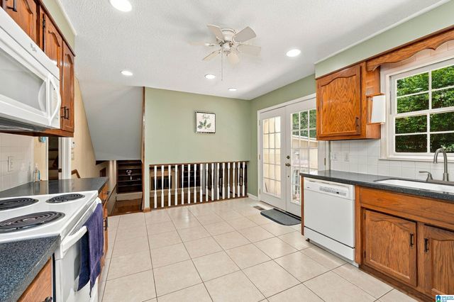1748 NAPIER DRIVE, Hoover, AL 35226