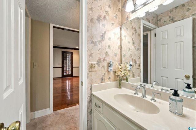 1748 NAPIER DRIVE, Hoover, AL 35226