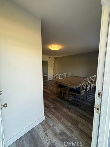 405 W Broadway A, Glendale, CA 91204