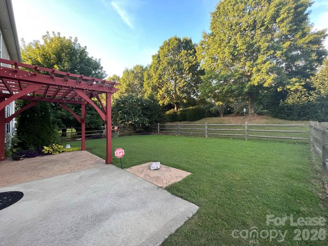 17508 Westmill Lane, Charlotte, NC 28277