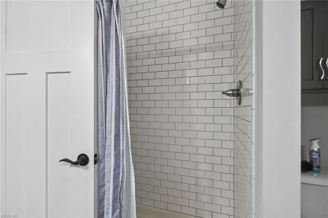 7922 Shore Dr Apt 300, Norfolk, VA 23518