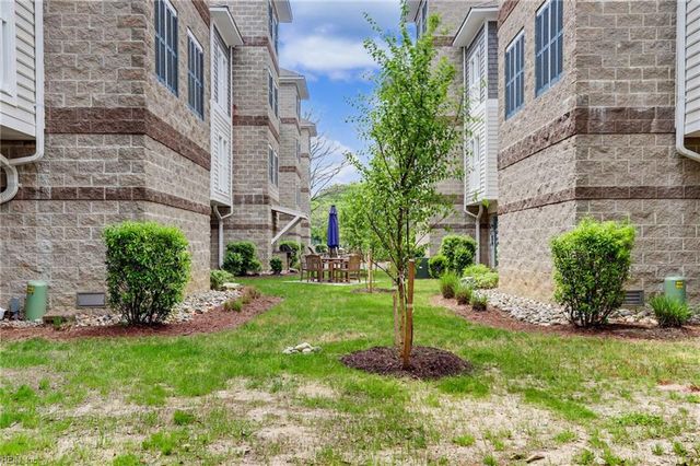 7922 Shore Dr Apt 300, Norfolk, VA 23518