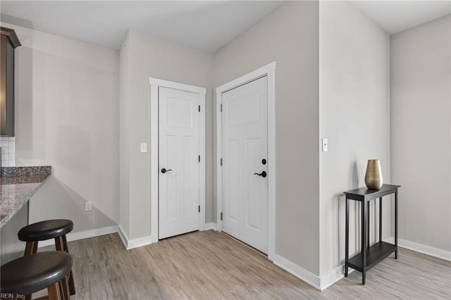 7922 Shore Dr Apt 300, Norfolk, VA 23518