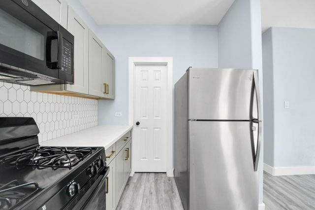 7502 Sandle Street B, Houston, TX 77088