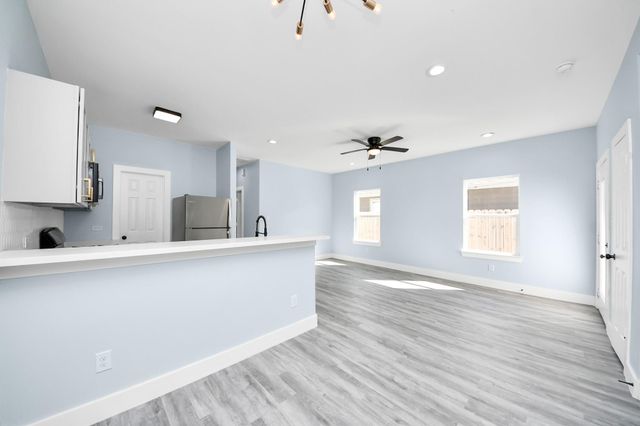 7502 Sandle Street B, Houston, TX 77088