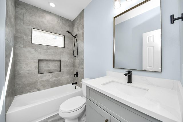 7502 Sandle Street B, Houston, TX 77088