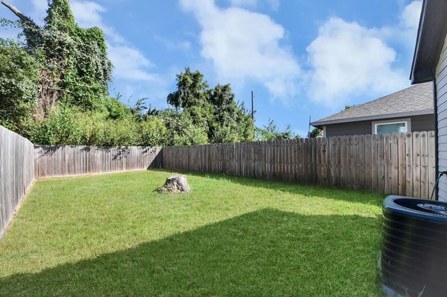7502 Sandle Street B, Houston, TX 77088