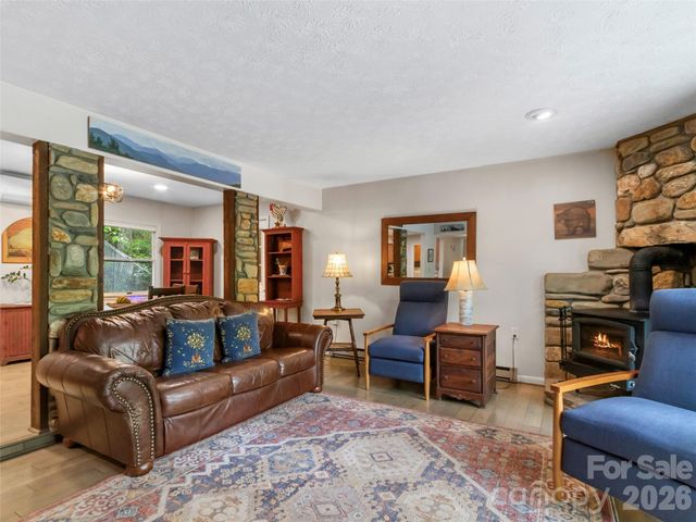 597 Sweetwater Ridge Road, Burnsville, NC 28714