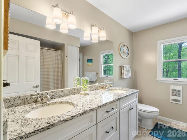 597 Sweetwater Ridge Road, Burnsville, NC 28714