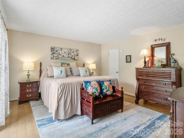 597 Sweetwater Ridge Road, Burnsville, NC 28714