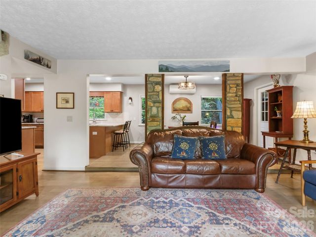 597 Sweetwater Ridge Road, Burnsville, NC 28714