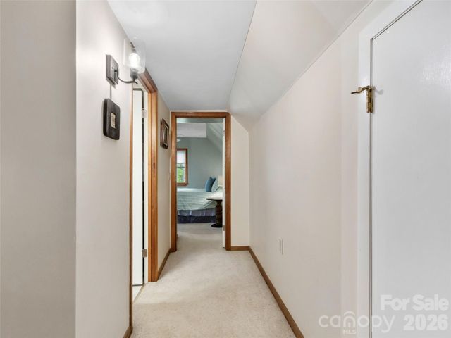 597 Sweetwater Ridge Road, Burnsville, NC 28714