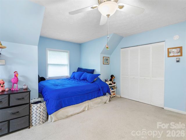597 Sweetwater Ridge Road, Burnsville, NC 28714