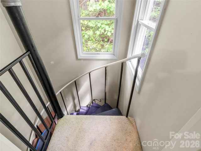 597 Sweetwater Ridge Road, Burnsville, NC 28714