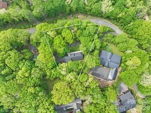 597 Sweetwater Ridge Road, Burnsville, NC 28714
