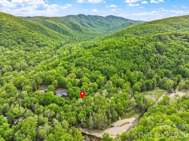 597 Sweetwater Ridge Road, Burnsville, NC 28714