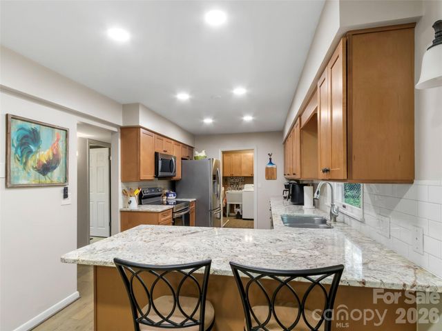 597 Sweetwater Ridge Road, Burnsville, NC 28714