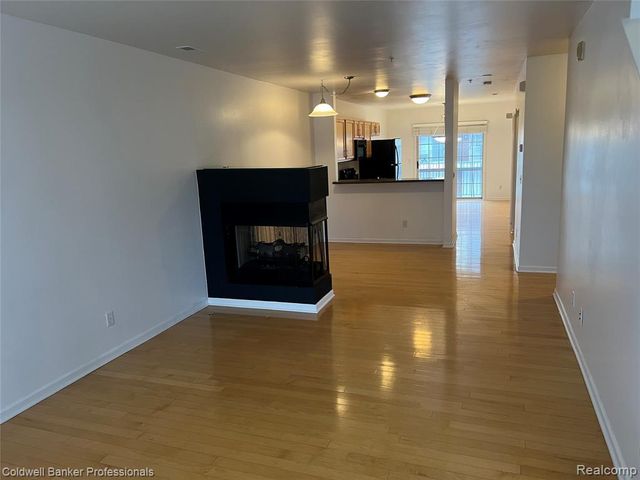 1395 Ashford Court 61, Troy, MI 48084