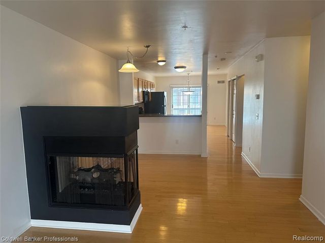 1395 Ashford Court 61, Troy, MI 48084