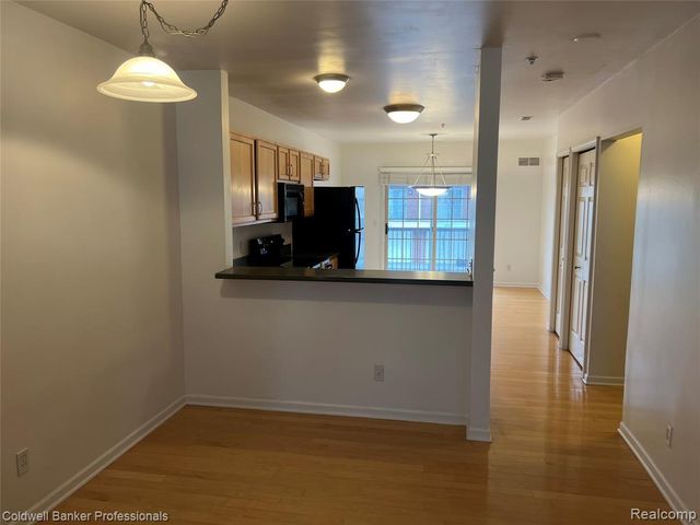 1395 Ashford Court 61, Troy, MI 48084