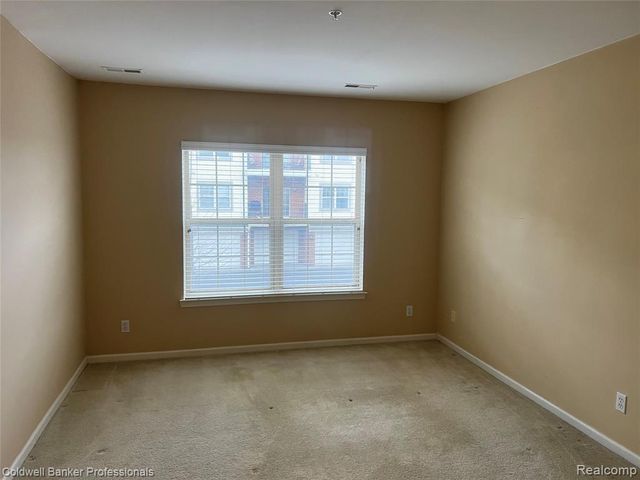 1395 Ashford Court 61, Troy, MI 48084