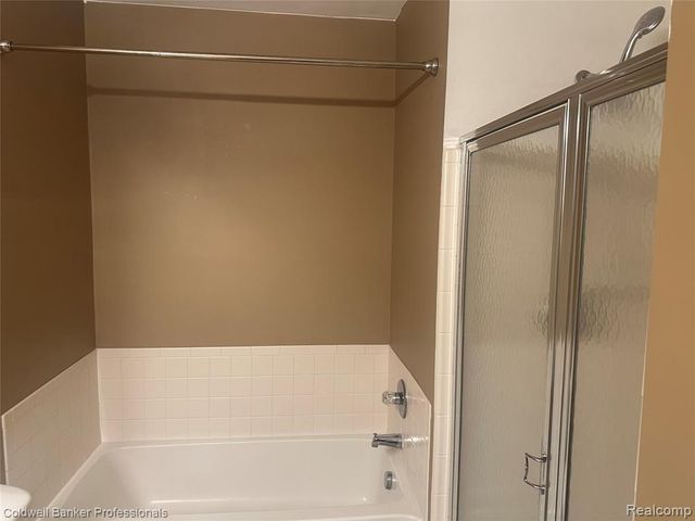 1395 Ashford Court 61, Troy, MI 48084