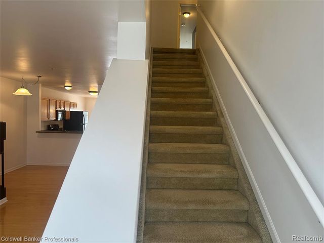 1395 Ashford Court 61, Troy, MI 48084