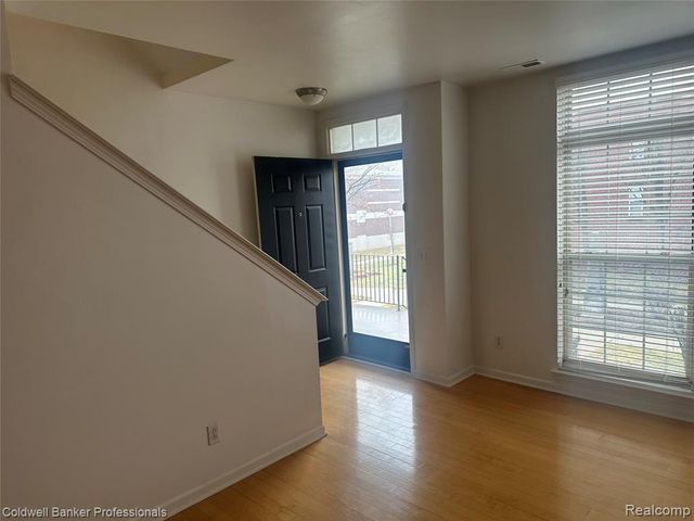 1395 Ashford Court 61, Troy, MI 48084