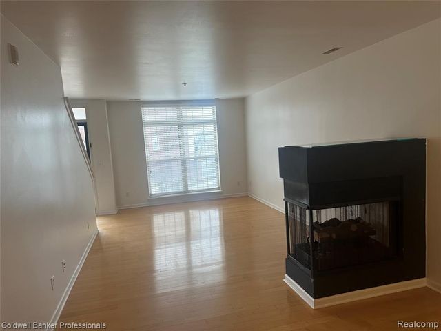 1395 Ashford Court 61, Troy, MI 48084