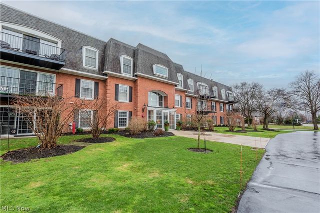 22701 Center Ridge Road 207, Rocky River, OH 44116