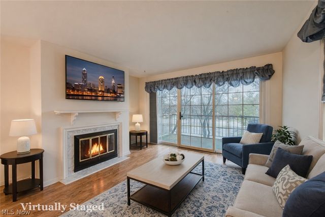 22701 Center Ridge Road 207, Rocky River, OH 44116