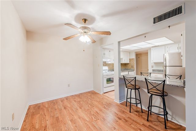 22701 Center Ridge Road 207, Rocky River, OH 44116