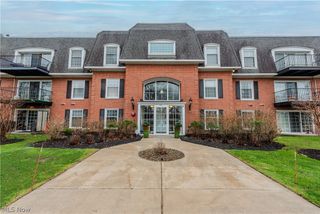 22701 Center Ridge Road 207, Rocky River, OH 44116