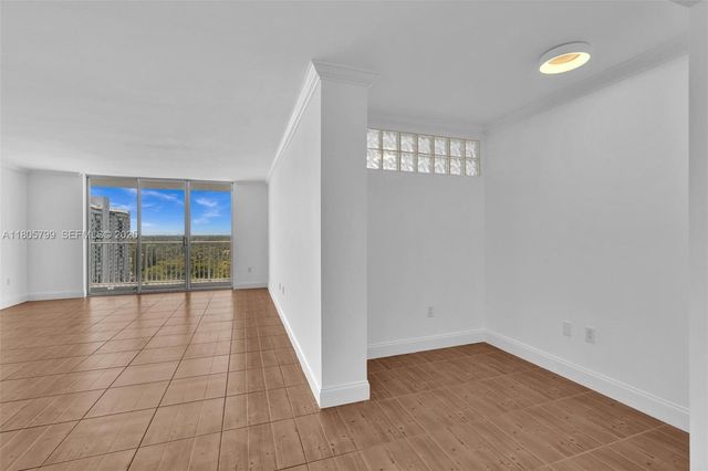 2801 NE 183rd Street 1703W, Aventura, FL 33160