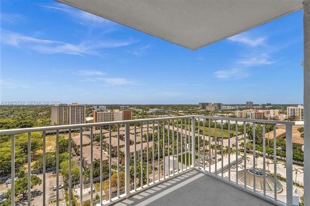 2801 NE 183rd Street 1703W, Aventura, FL 33160