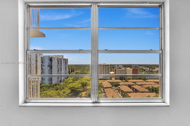 2801 NE 183rd Street 1703W, Aventura, FL 33160
