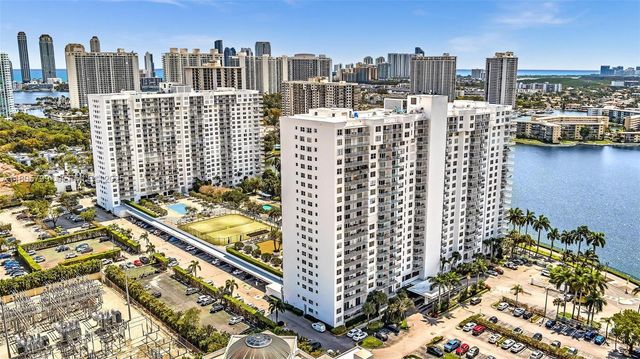 2801 NE 183rd Street 1703W, Aventura, FL 33160