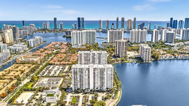 2801 NE 183rd Street 1703W, Aventura, FL 33160