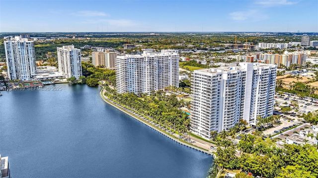 2801 NE 183rd Street 1703W, Aventura, FL 33160