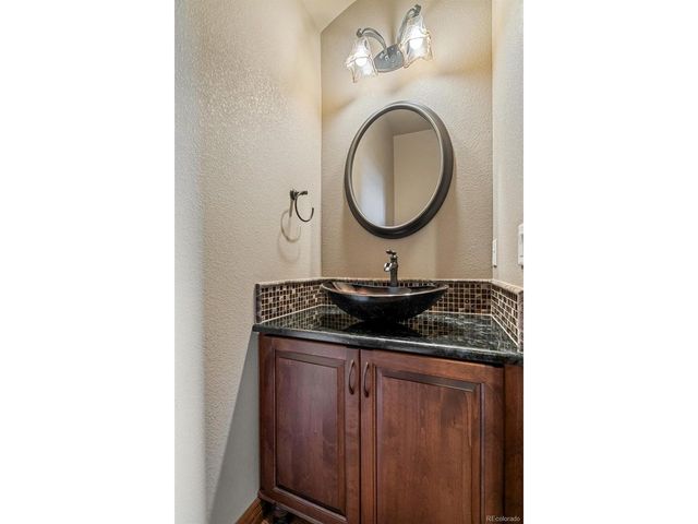 7398 Spanish Bay Dr, Windsor, CO 80550