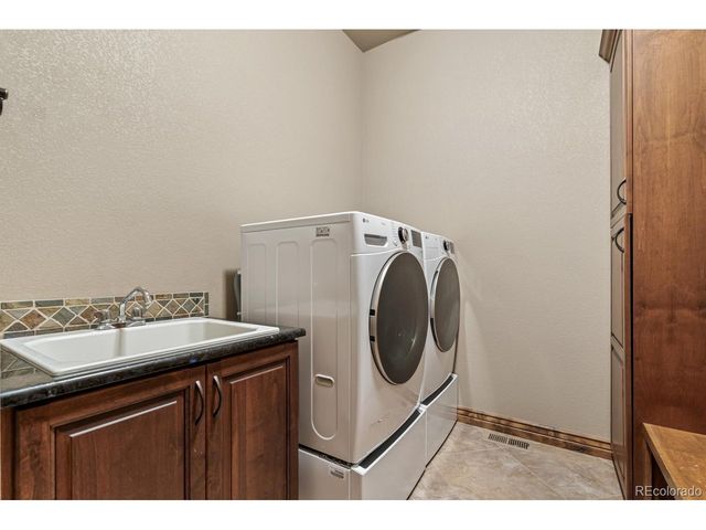 7398 Spanish Bay Dr, Windsor, CO 80550