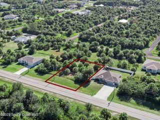 701 Banyan Street SW, Palm Bay, FL 32908