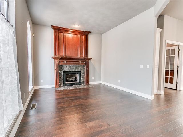 16 Greenmore Drive, Edmond, OK 73034