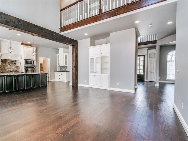 16 Greenmore Drive, Edmond, OK 73034