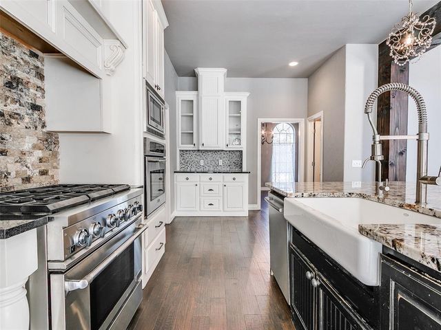 16 Greenmore Drive, Edmond, OK 73034