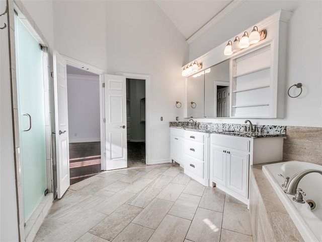 16 Greenmore Drive, Edmond, OK 73034