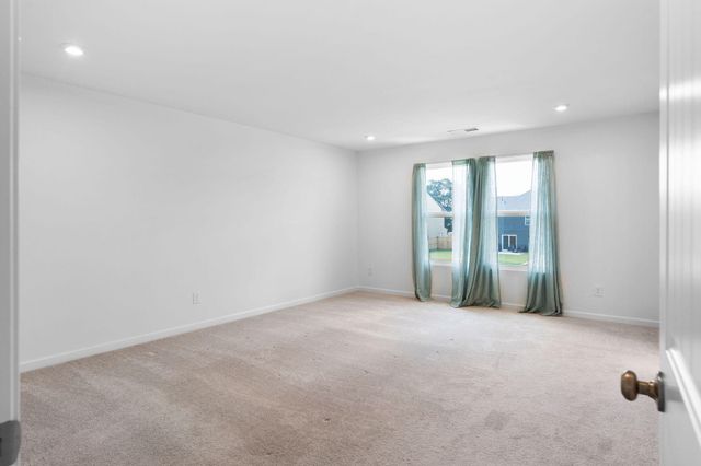 1010 Blossom Lane, Kingston, GA 30145